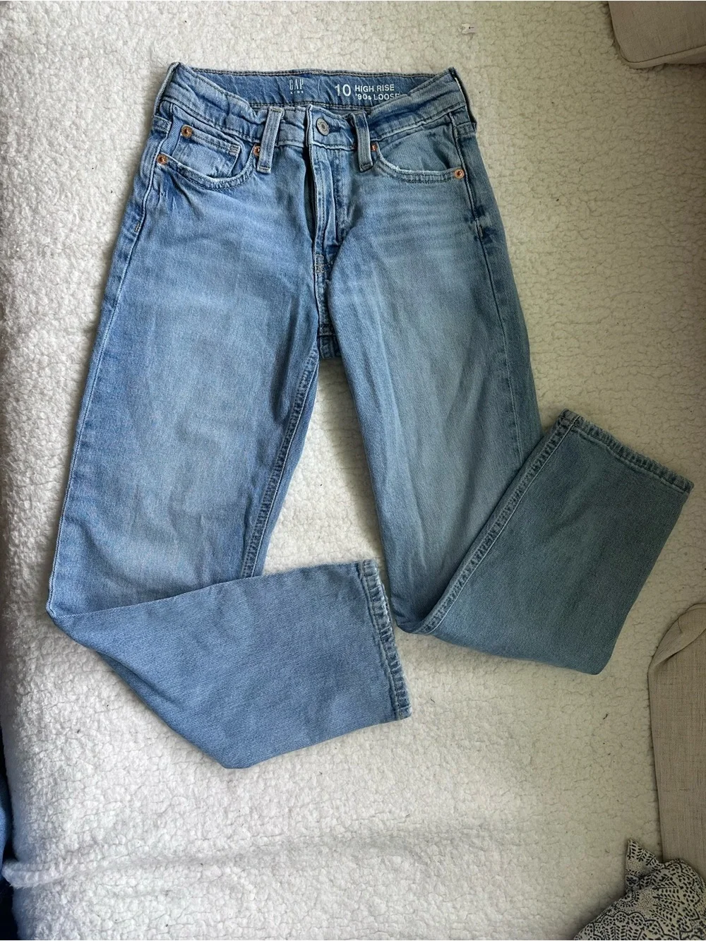 GAP Girls High-Rise Relaxed Jeans - Light Wash Blue